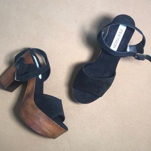 NWT Steve Madden Platform Sandals